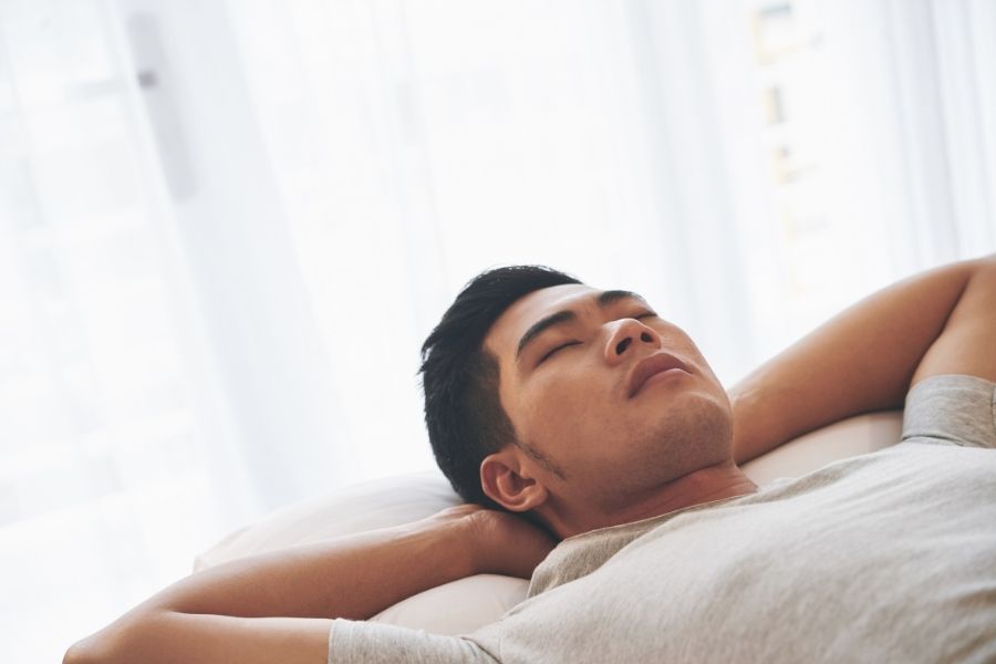 cara cepat tidur dengan relakskan pikiran