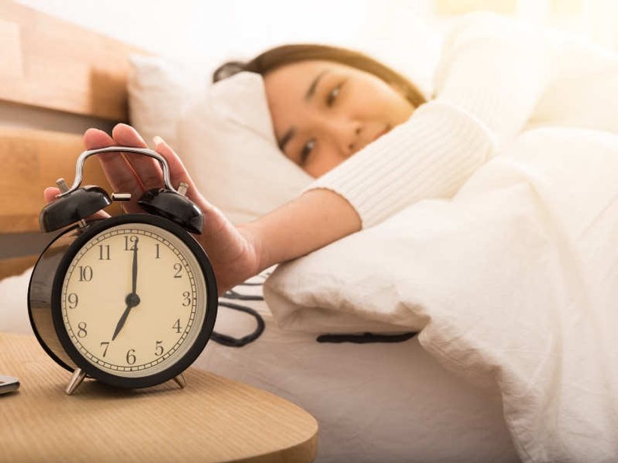 atur jadwal tidur untuk tidur cepat