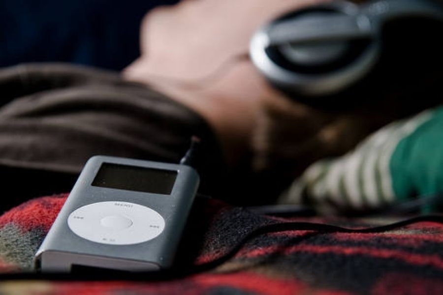 Cara Aman Mendengarkan Musik Sebelum Tidur Pemilihan Jenis Musik