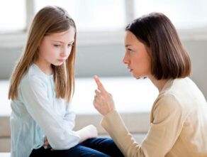 Kenali Ciri-Ciri Toxic Parents dan Cara Mengatasinya