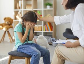5 Cara Mendeteksi Gangguan Mental pada Anak Sejak Dini